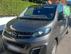 Grau Gebraucht 2021 Opel Vivaro Van | 16.200 € (Superpreis)
