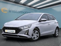 Silber Gebraucht 2025 Hyundai i20 Kleinwagen | 18.399 € (Guter Preis)