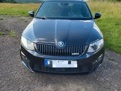 Schwarz Gebraucht 2015 Skoda Octavia RS Kombi | 15.000 € (Etwas zu teuer)