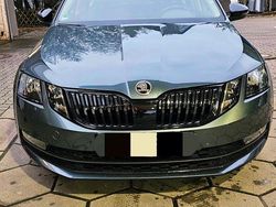 Grau Gebraucht 2019 Skoda Octavia Limousine | 13.850 € (Superpreis)