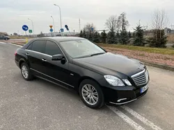 Schwarz Gebraucht 2010 Mercedes E350 Elegance Limousine | 11.800 € (Fairer Preis)