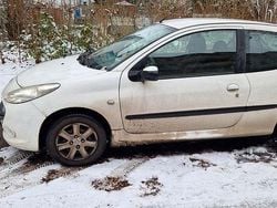 Weiß Gebraucht 2009 Peugeot 206 | 1.200 € (Superpreis)