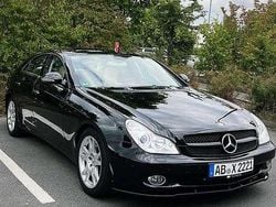 Schwarz Gebraucht 2005 Mercedes CLS350 Limousine | 19.900 €