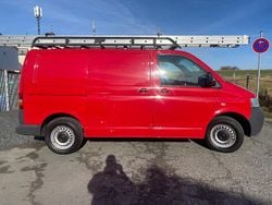 Rot Gebraucht 2010 VW T5 Van | 9.300 €