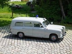 Grau Gebraucht 1961 Mercedes 190 Limousine | 67.500 €