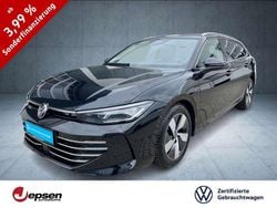 Grenadillschwarz metallic Gebraucht 2025 VW Passat Elegance Kombi | 37.770 € (Guter Preis)