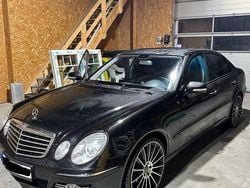Schwarz Gebraucht 2006 Mercedes E320 Avantgarde Limousine | 7.000 € (Fairer Preis)