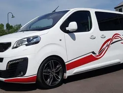 Weiß Gebraucht 2019 Peugeot Traveller Business-Line Van / Kleinbus | 25.900 € (Teuer)