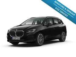 Black sapphire metallic Neu 2025 BMW 218 Active Tourer Van / Kleinbus | 34.990 €