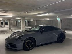 Grau Gebraucht 2023 Porsche 992 Coupé | 144.900 €