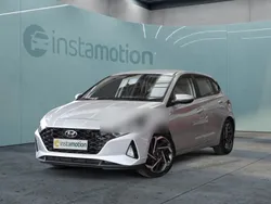 Silber Gebraucht 2023 Hyundai i20 Trend Limousine | 18.870 € (Fairer Preis)