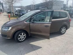 Braun Gebraucht 2011 VW Sharan Comfortline Van / Kleinbus | 12.000 € (Teuer)