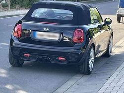 Schwarz Gebraucht 2016 Mini Cooper S Cabriolet Cabrio | 19.750 € (Etwas zu teuer)