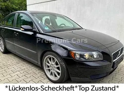 Schwarz Gebraucht 2005 Volvo S40 Kinetic Limousine | 2.790 € (Etwas zu teuer)