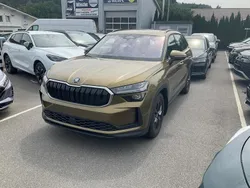 Bronx gold metallic Gebraucht 2024 Skoda Kodiaq Selection SUV | 43.445 € (Superpreis)