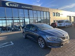Grau Gebraucht 2022 Renault Mégane IV Intens Limousine | 16.800 € (Fairer Preis)