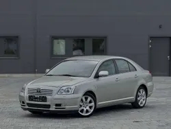 Silber Gebraucht 2005 Toyota Avensis Executive Kleinwagen | 4.990 € (Fairer Preis)