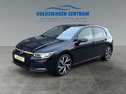 Deep black perleffekt (metallic) Gebraucht 2021 VW Golf VIII Style Limousine | 23.990 € (Fairer Preis)