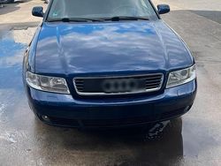 Blau Gebraucht 1999 Audi A4 Basis Limousine | 1.500 € (Guter Preis)