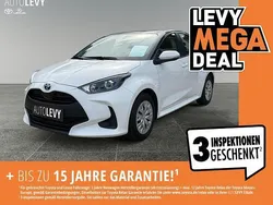 Schneeweiß Gebraucht 2022 Toyota Yaris Hybrid Business Edition Kleinwagen | 19.888 € (Fairer Preis)