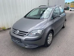 Grau Gebraucht 2008 VW Golf Plus Trendline Van / Kleinbus | 2.990 € (Guter Preis)