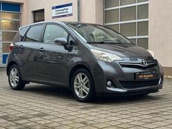 Grau Gebraucht 2013 Toyota Verso-S Club Kombi | 7.990 € (Guter Preis)