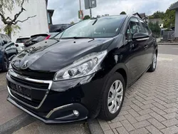 Schwarz Gebraucht 2017 Peugeot 208 Kleinwagen | 8.799 € (Fairer Preis)