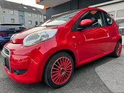 Rot Gebraucht 2011 Citroën C1 SELECTION Kleinwagen | 2.990 € (Fairer Preis)