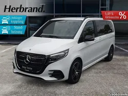 Weiß Gebraucht 2024 Mercedes V250 Van / Kleinbus | 85.978 €