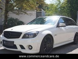 Weiß Gebraucht 2010 Mercedes C63 AMG AMG Limousine | 22.500 €