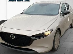 Beige Neu 2024 Mazda 3 Nagisa Limousine | 26.490 € (Fairer Preis)