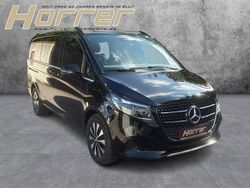 Obsidianschwarz metallic Gebraucht 2024 Mercedes V300 Avantgarde Van / Kleinbus | 69.740 € (Etwas zu teuer)