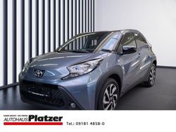 1k3)/ black mica (209) (grau Neu 2025 Toyota Aygo X Team SUV | 19.980 €