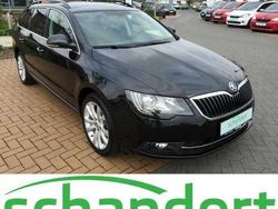 Schwarz metallic Gebraucht 2014 Skoda Superb Exclusive Kombi | 24.850 €