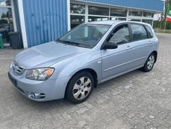 Blau Gebraucht 2005 Kia Cerato LX Limousine | 1.499 € (Guter Preis)