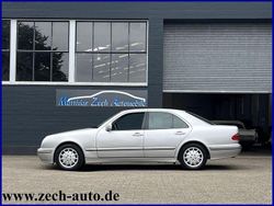 Silber Gebraucht 2000 Mercedes E200 Elegance Limousine | 5.850 € (Fairer Preis)