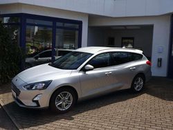 Polarsilber Gebraucht 2021 Ford Focus Cool & Connect Kombi | 18.850 € (Fairer Preis)