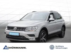 Tungsten silver metallic (metallic) Gebraucht 2016 VW Tiguan Comfortline SUV | 22.488 € (Guter Preis)