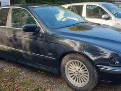 Schwarz Gebraucht 2000 BMW 528 Limousine | 1.790 €