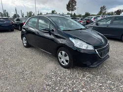Schwarz Gebraucht 2014 Peugeot 208 Active Kleinwagen | 3.000 € (Guter Preis)