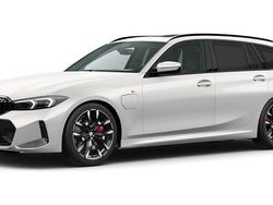 Weiß Gebraucht 2024 BMW 330e Comfort Edition Kombi | 51.425 €