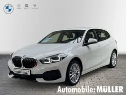 Weiss Gebraucht 2022 BMW 118 Sport Line Kleinwagen | 22.889 € (Fairer Preis)