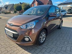 Braun Gebraucht 2016 Hyundai i10 YES! Kleinwagen | 6.990 € (Fairer Preis)