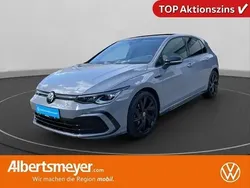 Grau Gebraucht 2024 VW Golf VIII R-line Limousine | 35.448 € (Fairer Preis)