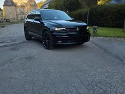 Schwarz Gebraucht 2020 VW Tiguan Allspace R-line SUV | 35.000 € (Etwas zu teuer)