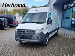 Weiß Gebraucht 2023 Mercedes Sprinter Van | 36.402 € (Guter Preis)