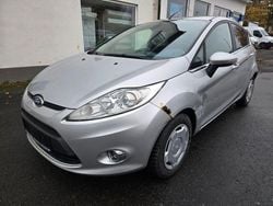 Silber Gebraucht 2011 Ford Fiesta Trend Limousine | 2.000 € (Guter Preis)