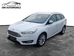 Weiß Gebraucht 2018 Ford Focus Titanium Kombi | 5.950 €