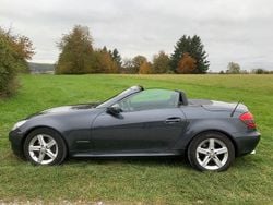 Grau Gebraucht 2009 Mercedes SLK200 Cabrio | 9.990 € (Fairer Preis)