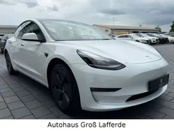 Weiß Gebraucht 2023 Tesla Model 3 Long Range Limousine | 33.290 € (Fairer Preis)